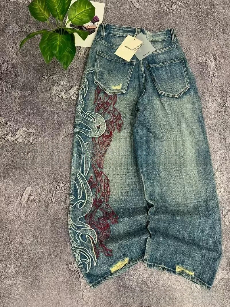 Loose-fitting stylish long pants and jeans